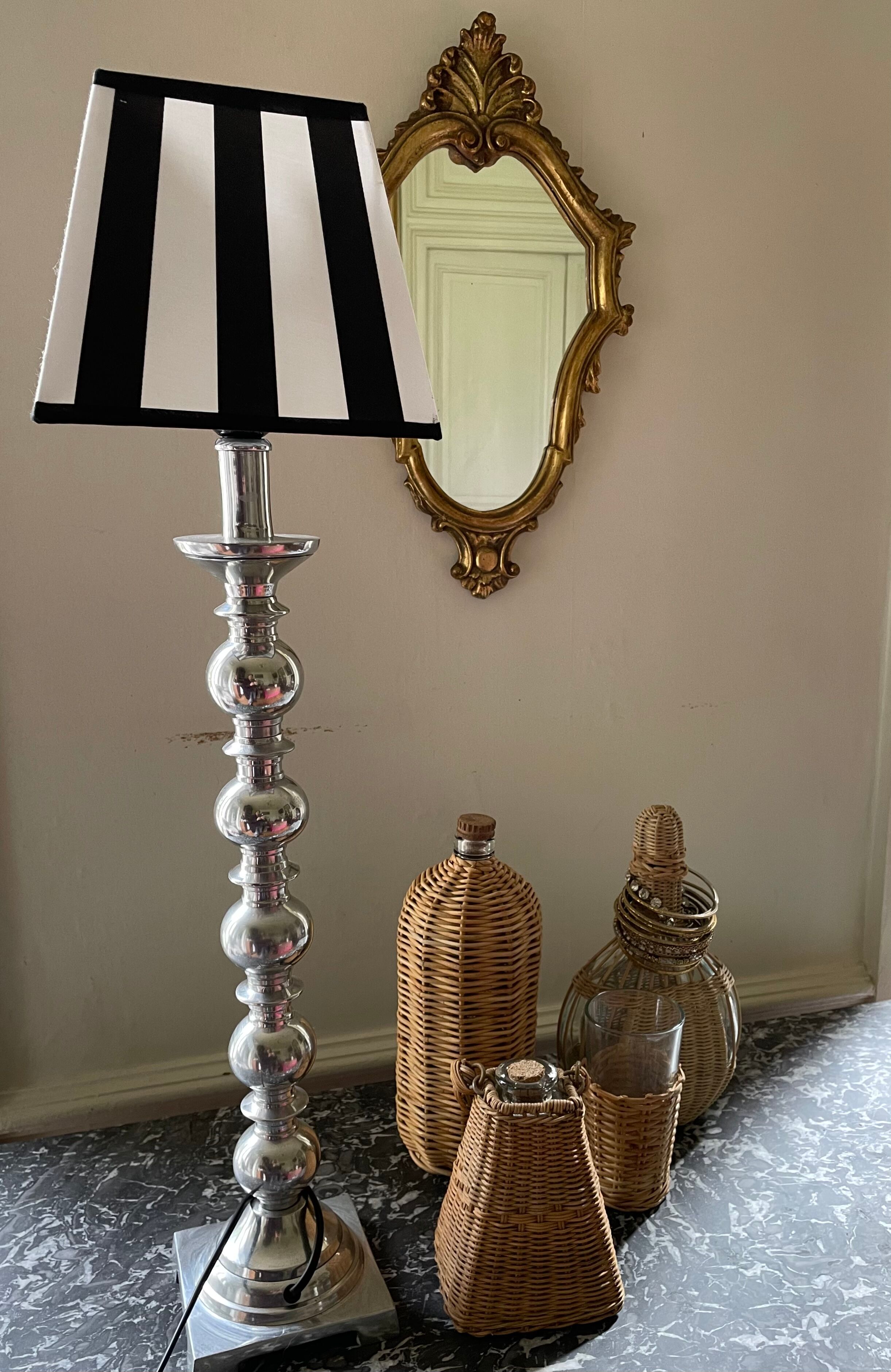 Miroir en résine doré style Louis XV h47 X l28