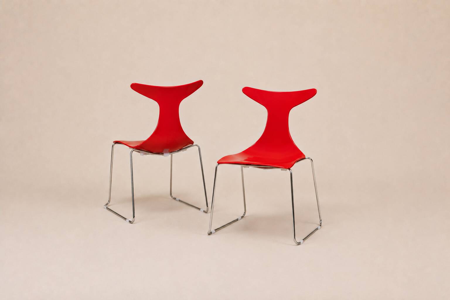 Gino Carollo x Ciacci Kreaty — Suite de quatre « Delfy » rouge — c. 1990