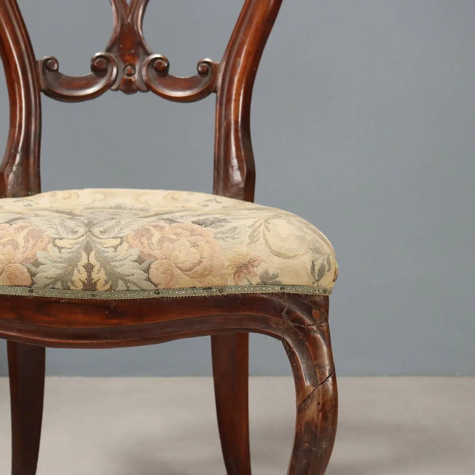 Set of 4 antique Louis-Philippe walnut chairs, upholstered seat, Italy, 19th century.