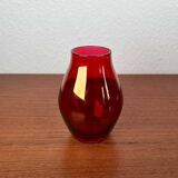 German glass vase from the mid-century modern period by Alfred Taube, 1960s.