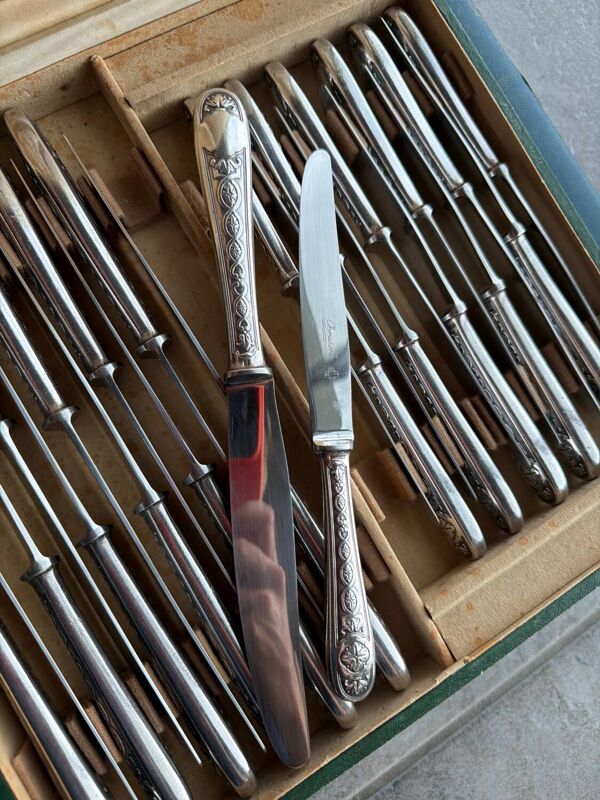 Ménagère Christofle 61 pièces