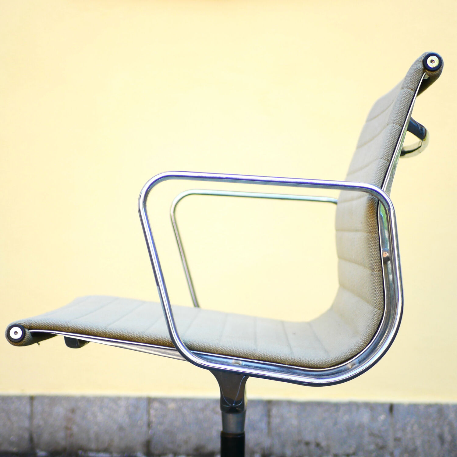 Charles Eames Chair