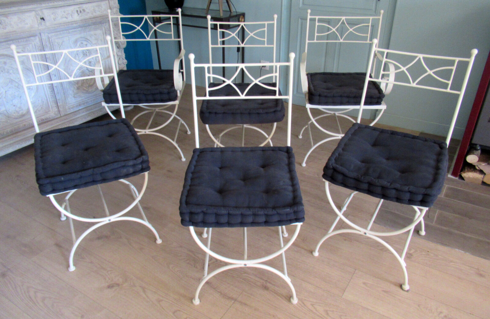 Set of garden seats, made of iron