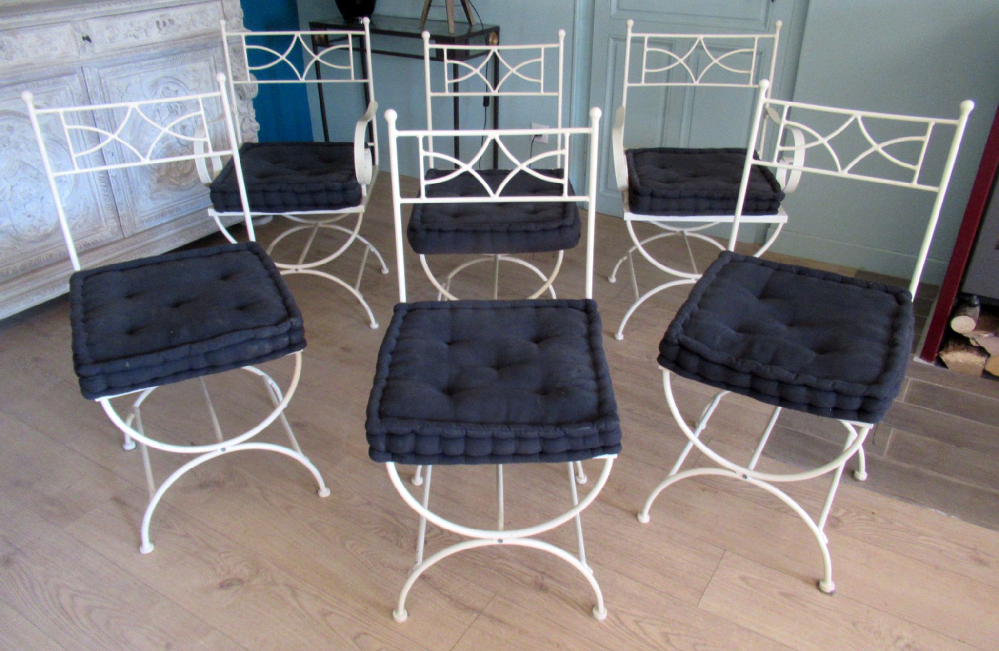 Set of garden seats, made of iron
