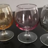 6 anciens verres à liqueur colorés vintage