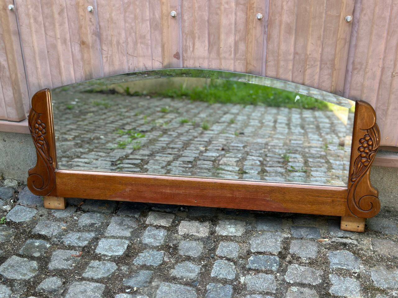 Art Deco concave mirror, arc-shaped, carved in solid wood, 1940, 120cm.