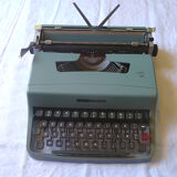 Olivetti Lettera 32 typewriter