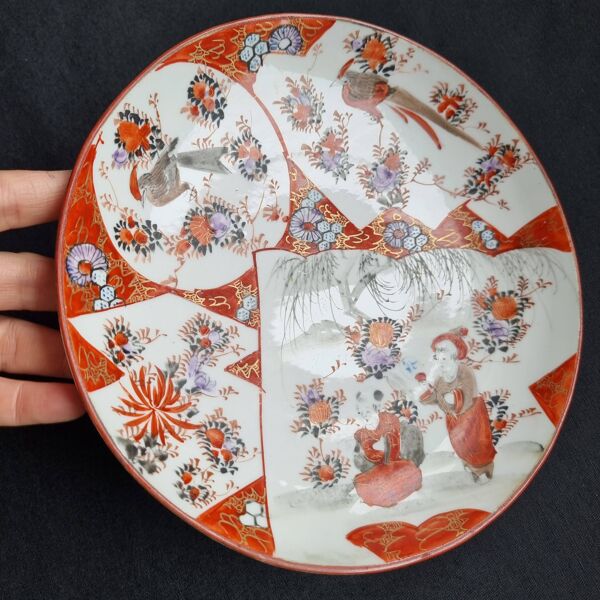 Assiette ancienne en porcelaine Kutani, époque Meiji, XIXe siècle