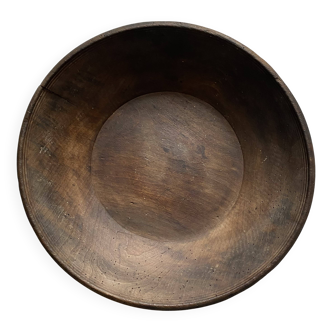 Wooden fruit bowl, old bakery container