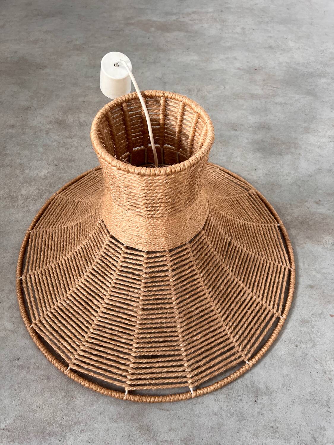 Large vintage rope pendant lamp design from the 70s
