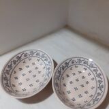 Identical oval dishes