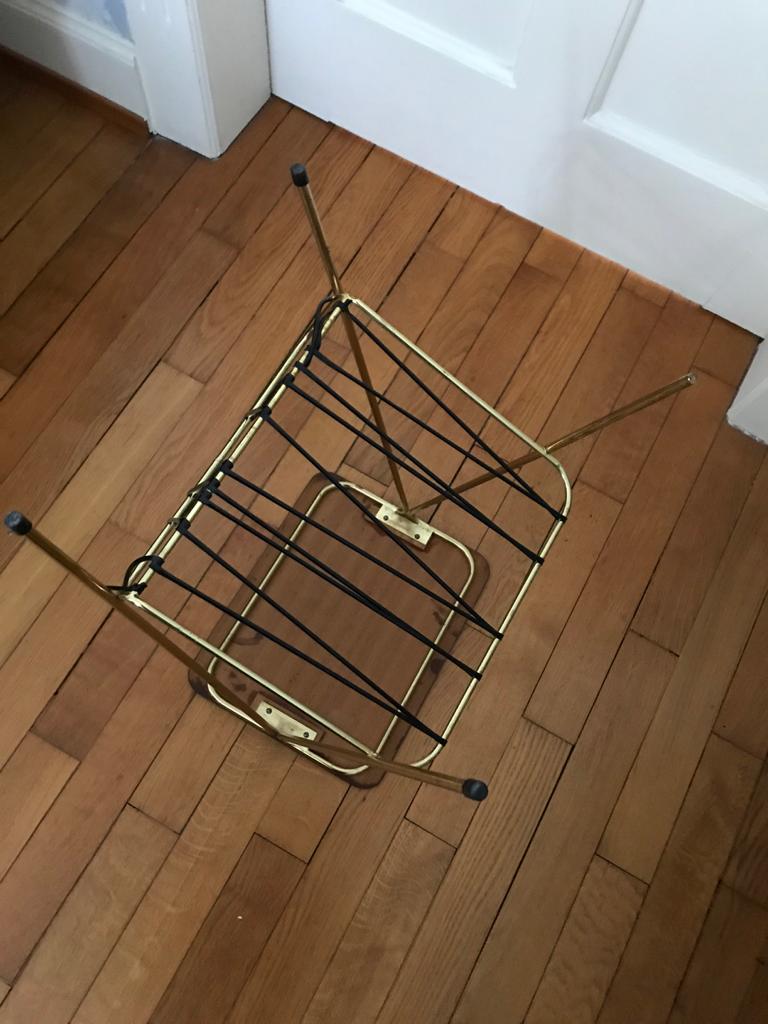 Small vintage table carries 60s review