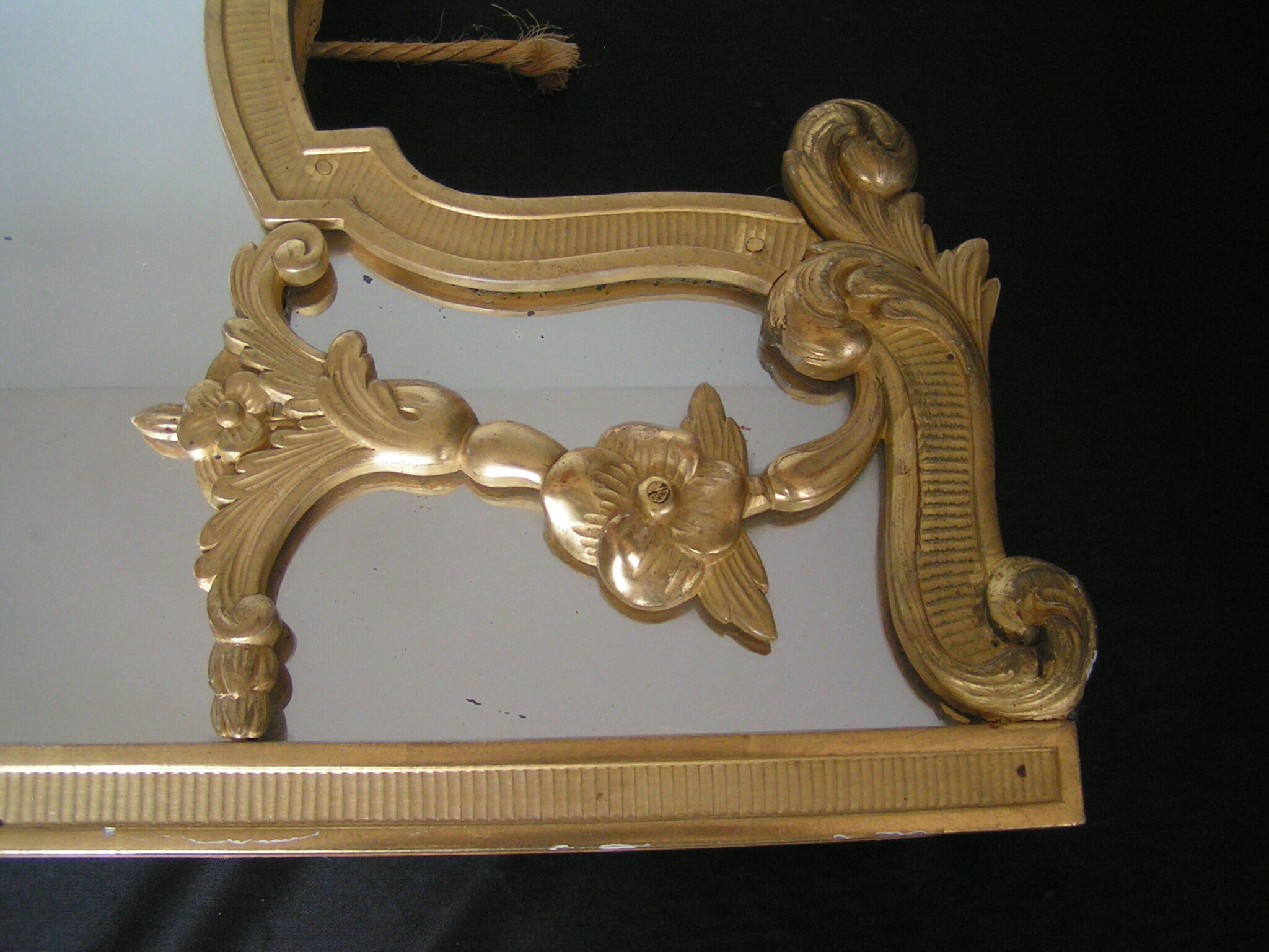 Miroir fronton en bois doré XIXeme style Louis XV - 78x49cm