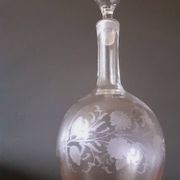 Carafe xixème en verre soufflé et ciselé