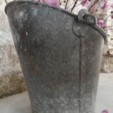 Zinc bucket