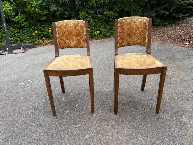 pair of beige velvet Art Deco / vintage chairs