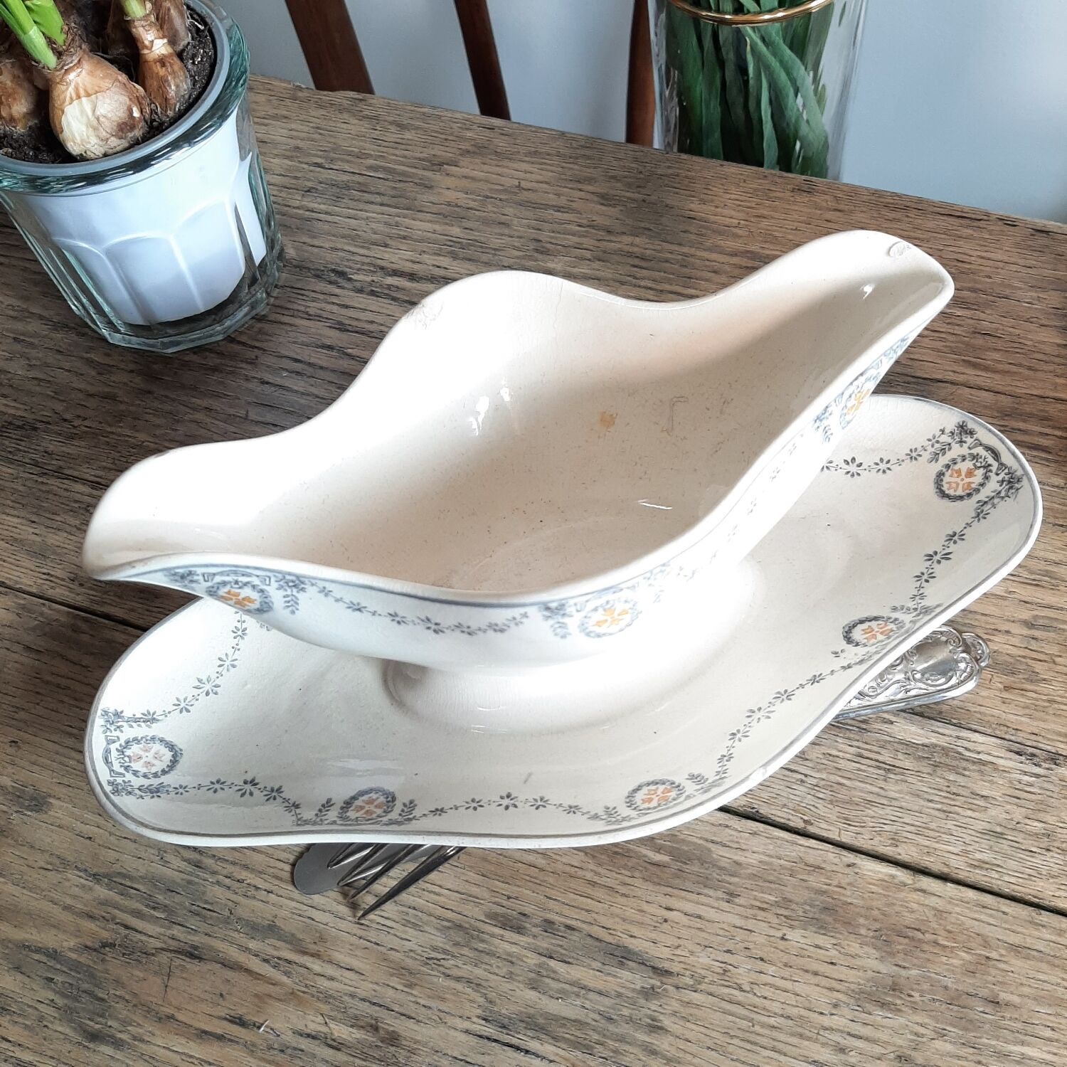 Old gravy boat Longwy Moselle