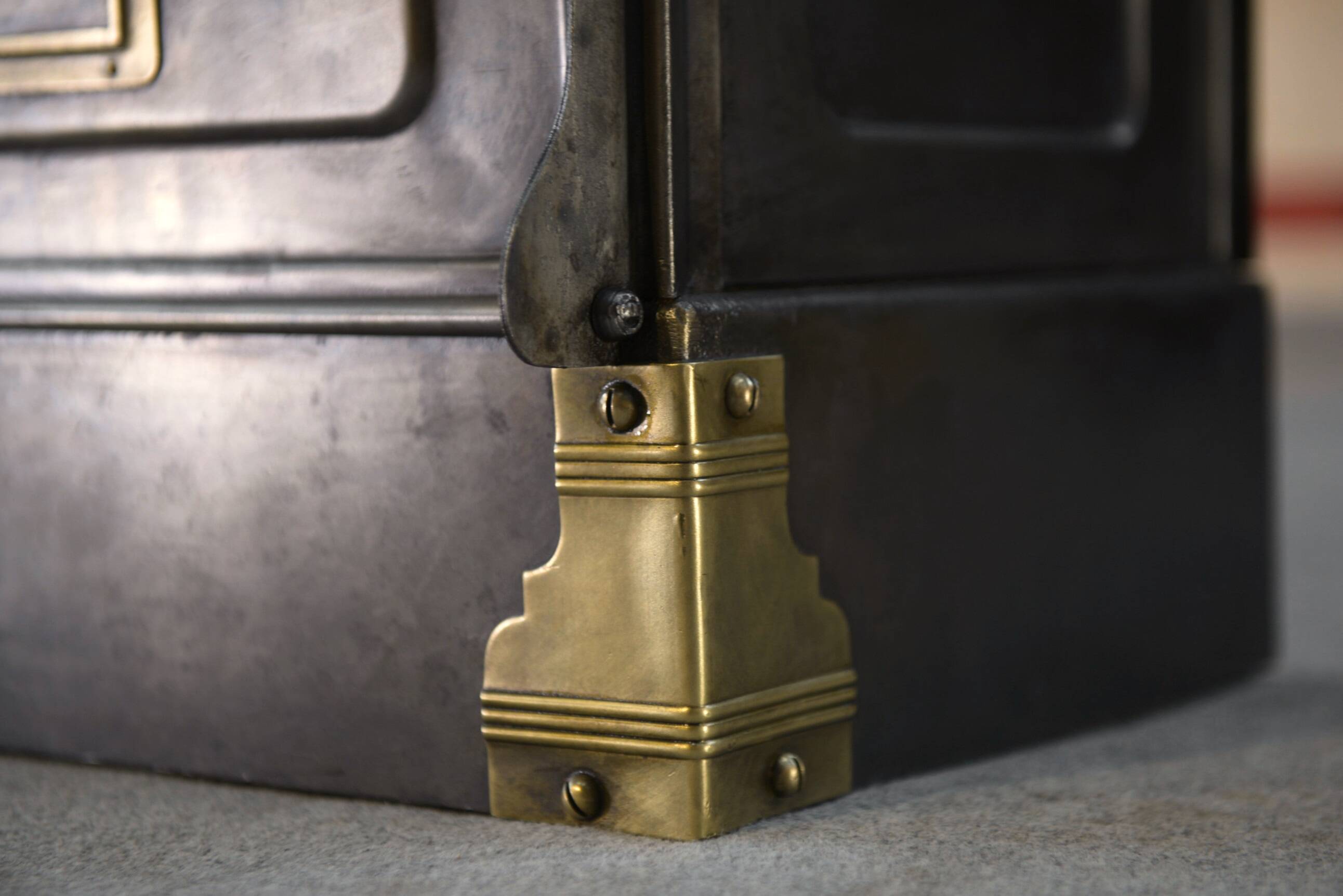 Meuble à clapets strafor travail français vers 1920's