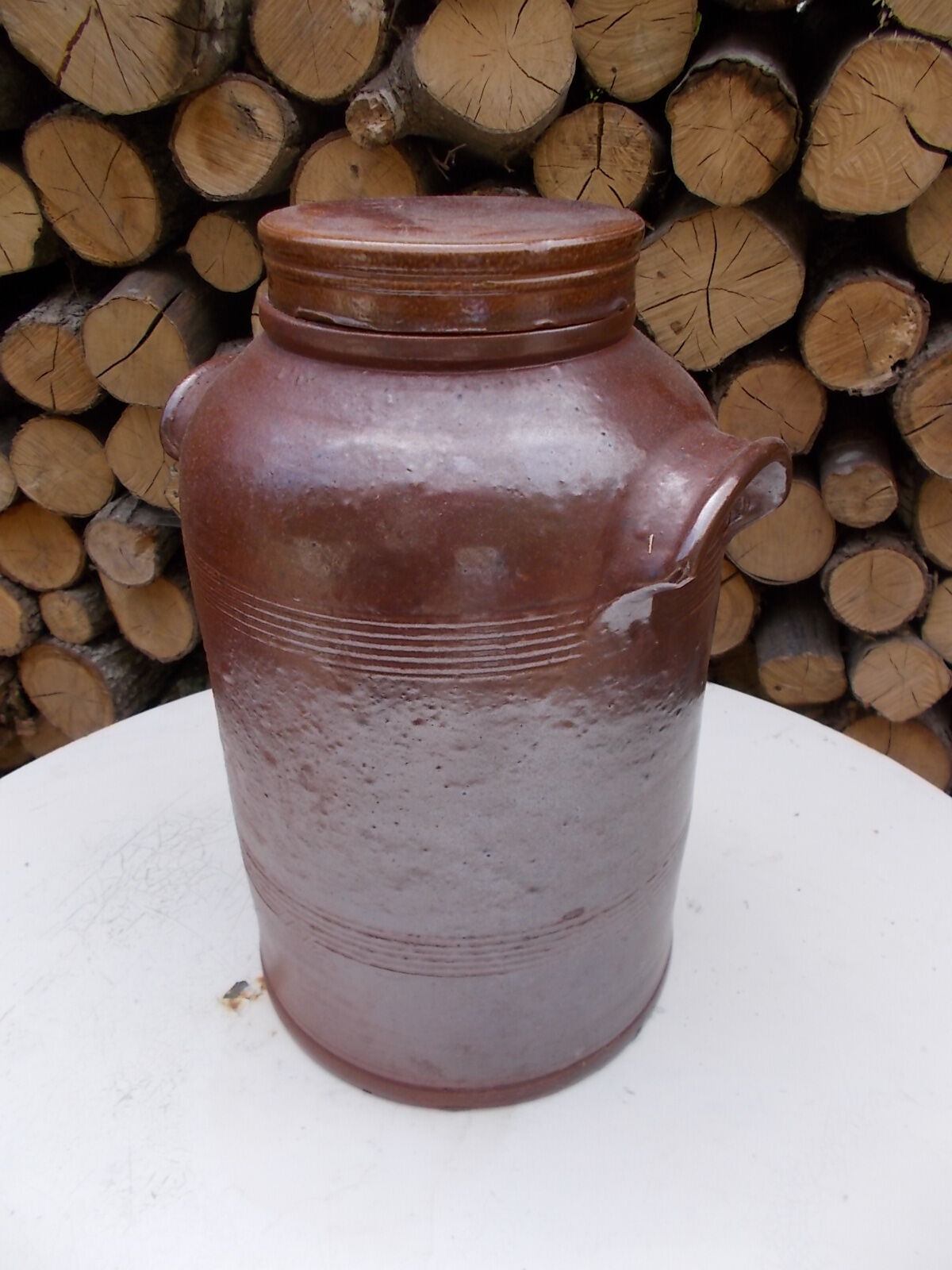 Old vinegar sandstone pot
