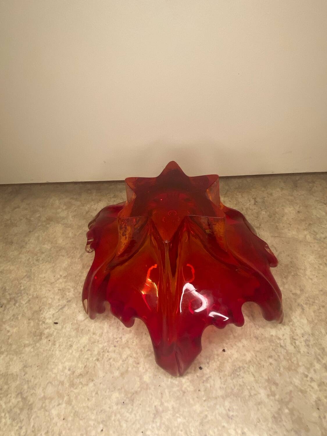 Italian Murano glass cup vase