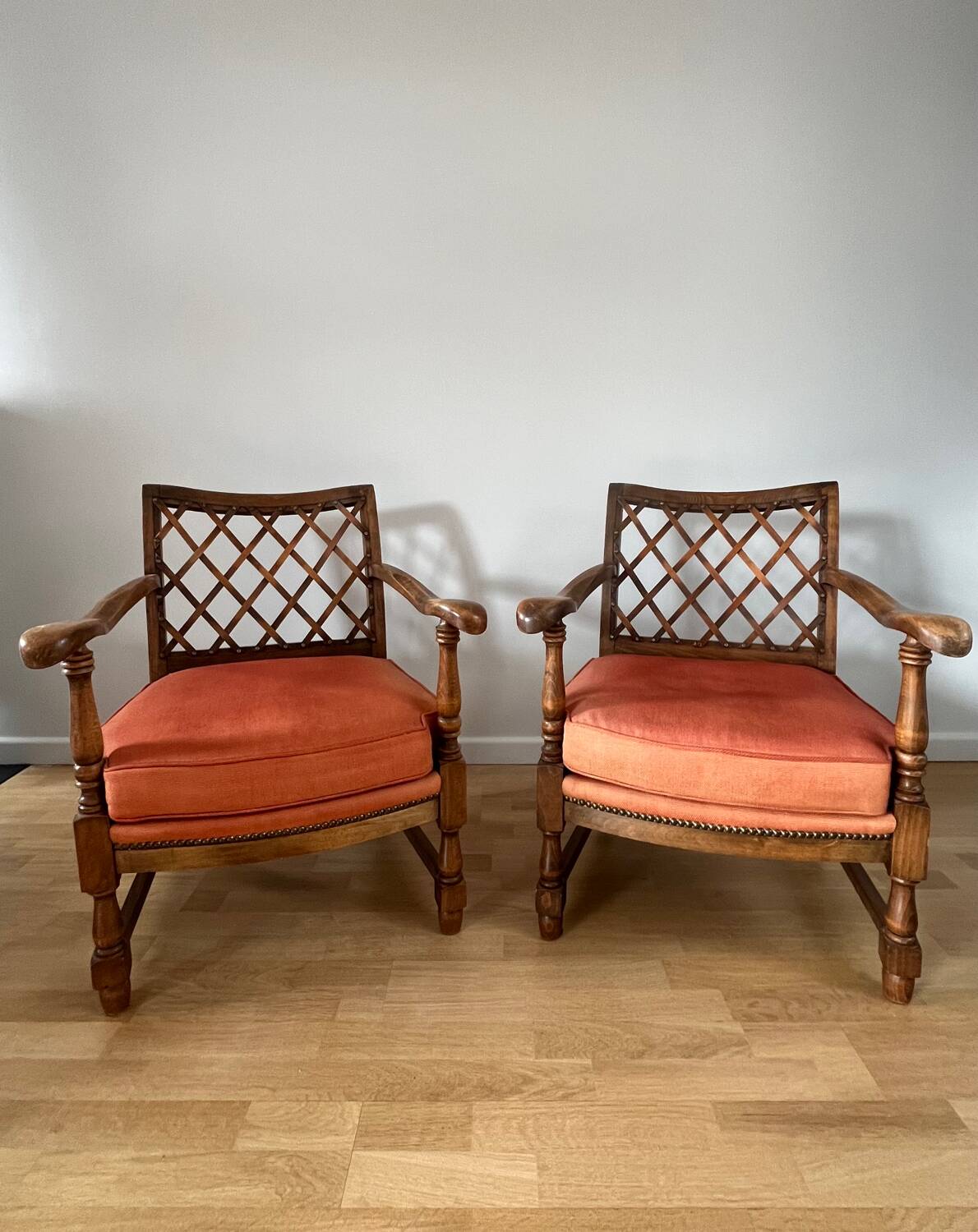 2 fauteuils vintage en bois et tissu