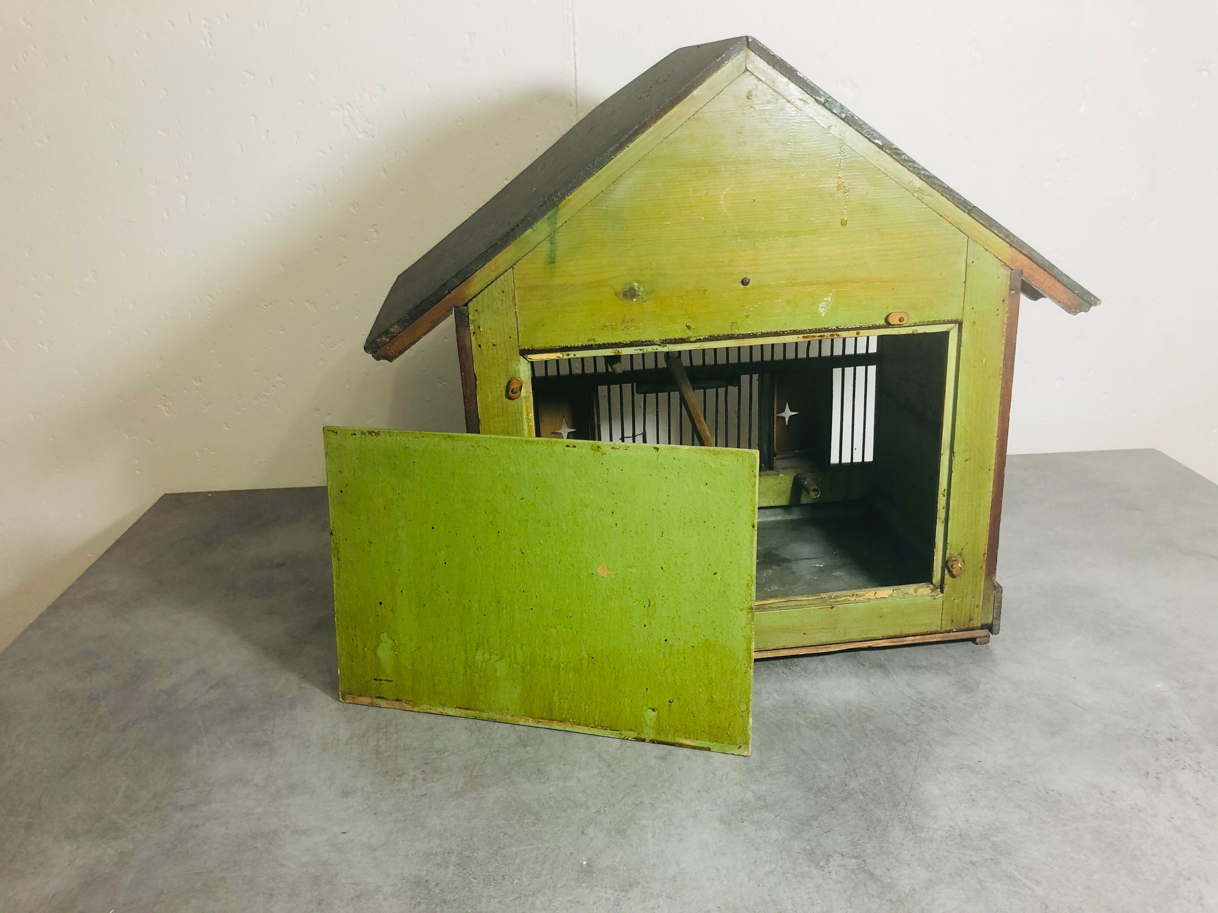 Birdcage type Swiss chalet