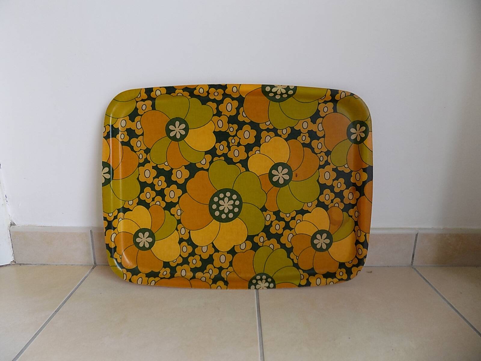 70s flower tray