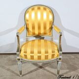 Paire de Fauteuils Cabriolet, en Bois réchampi, style Louis XVI – Fin XIXe