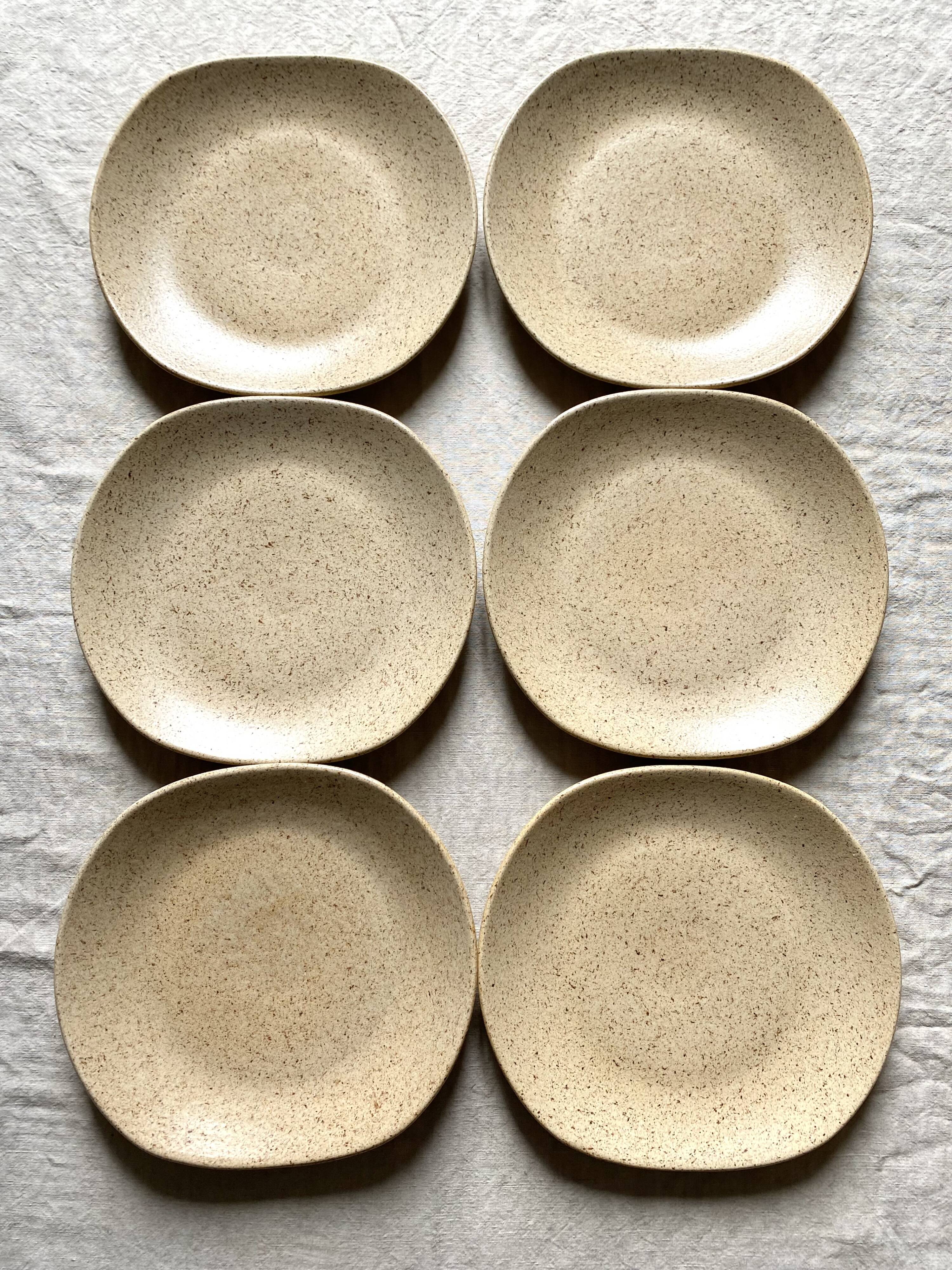Stoneware plates