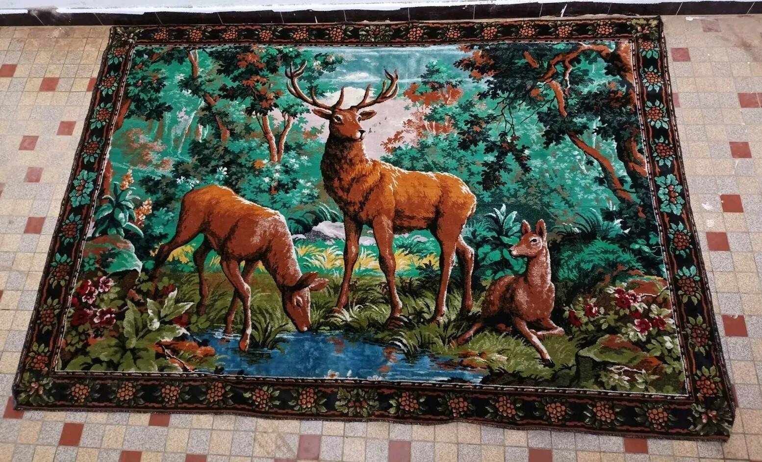 Old Wall Hanging Tapestry Hunting Theme 118 X 170 Cm