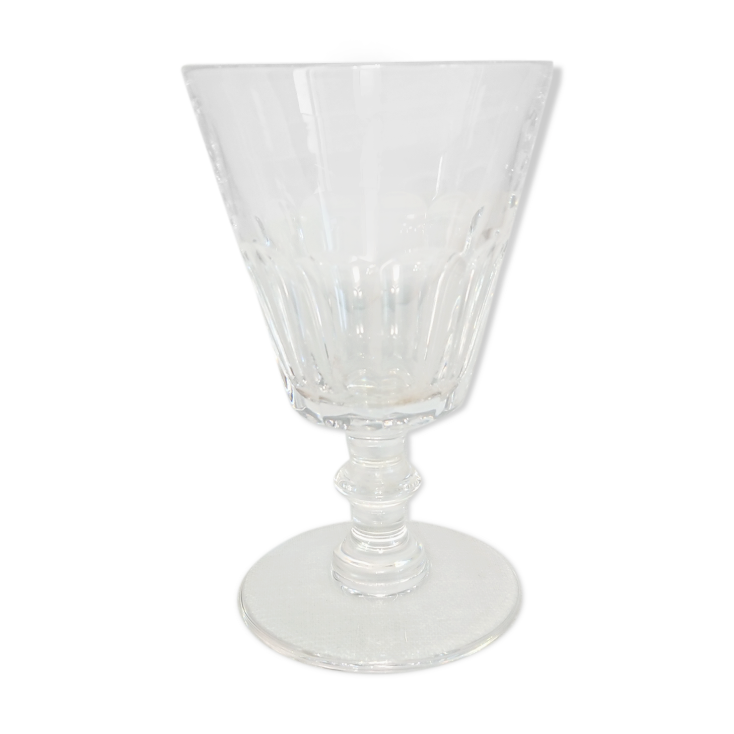 Glass has facets, collection caton, crystalry of St Louis