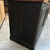 Counter early twentieth oak