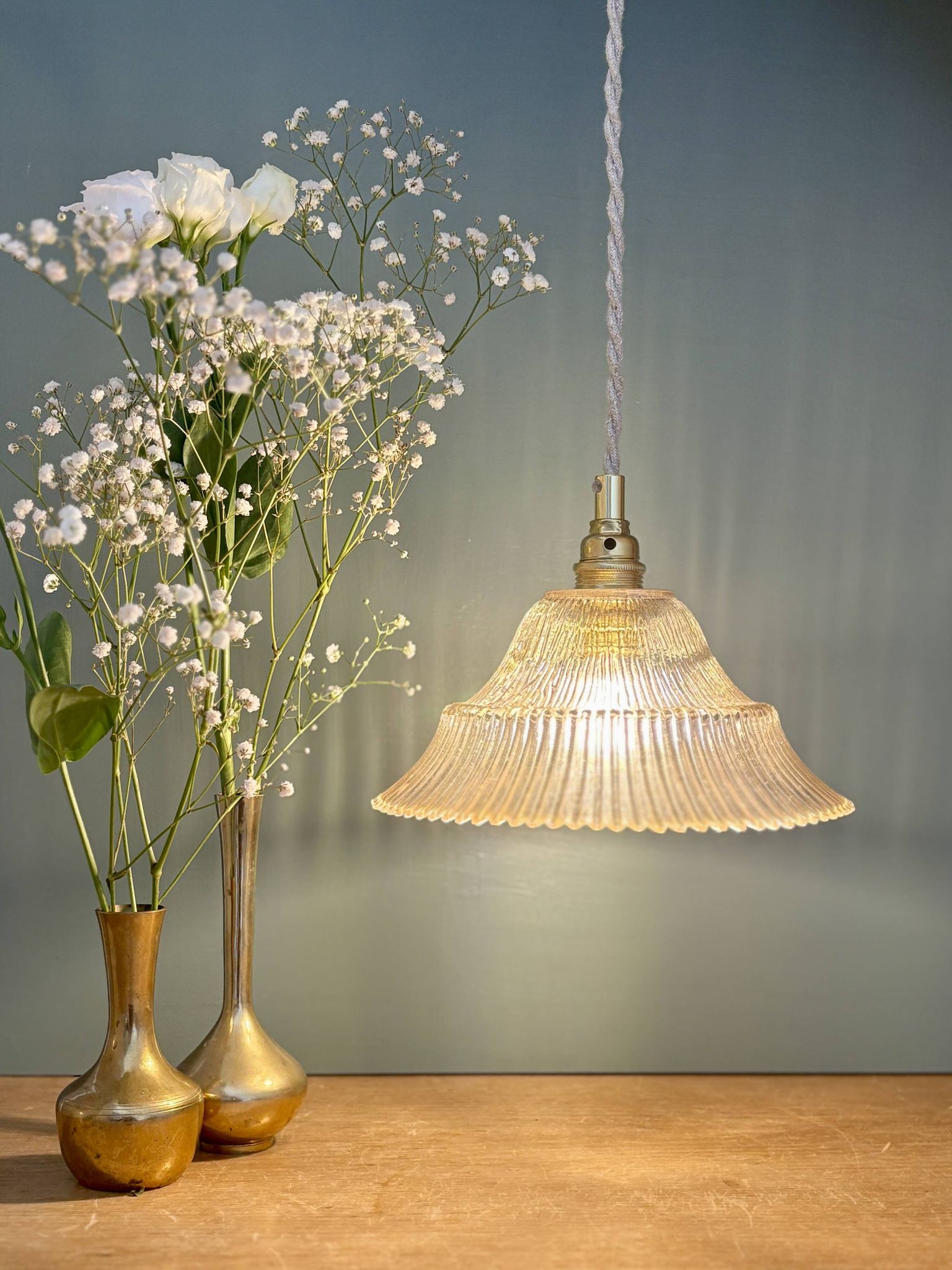 Vintage amber ribbed glass lampshade pendant light