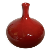 Small red vase in Ruelland style