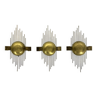 Mid-Century Set of three gilded metal sconces. Italy 1950s