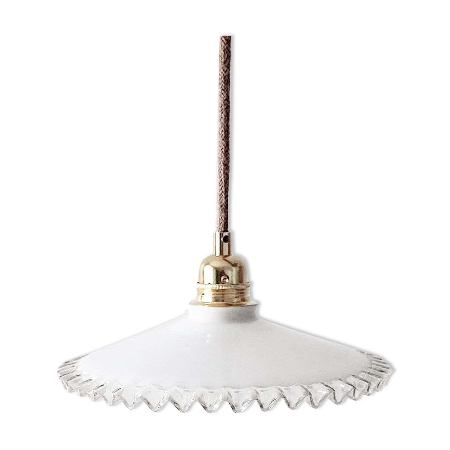 White opaline suspension