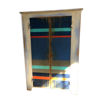 Painted wooden two-door wardrobe, Henri Quinta