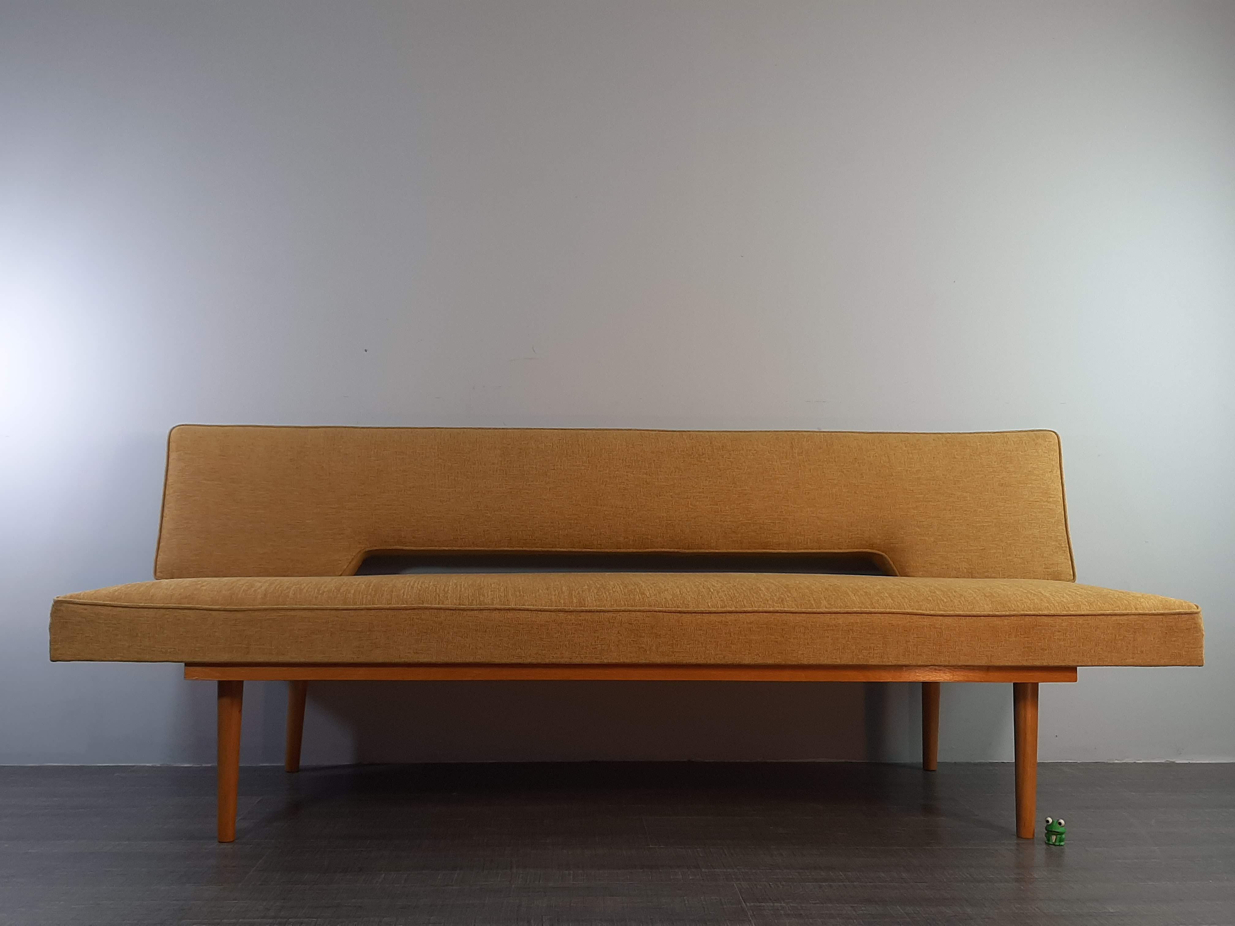 Daybed sofa by Miroslav Navratil, Czech Mid-Century 1960s