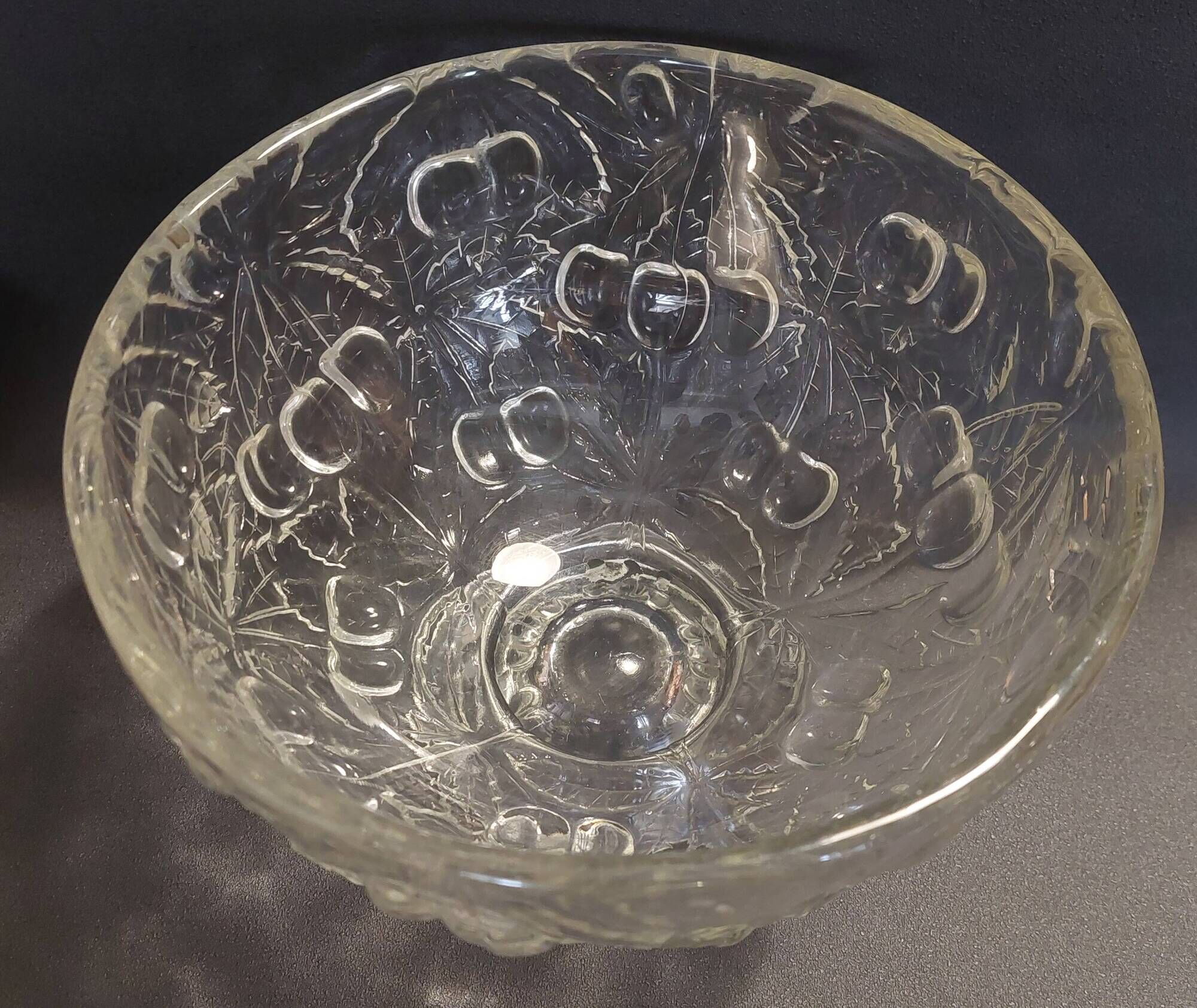 Grande coupe à fruits en verre moulé vintage