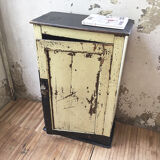Patinated workshop furniture