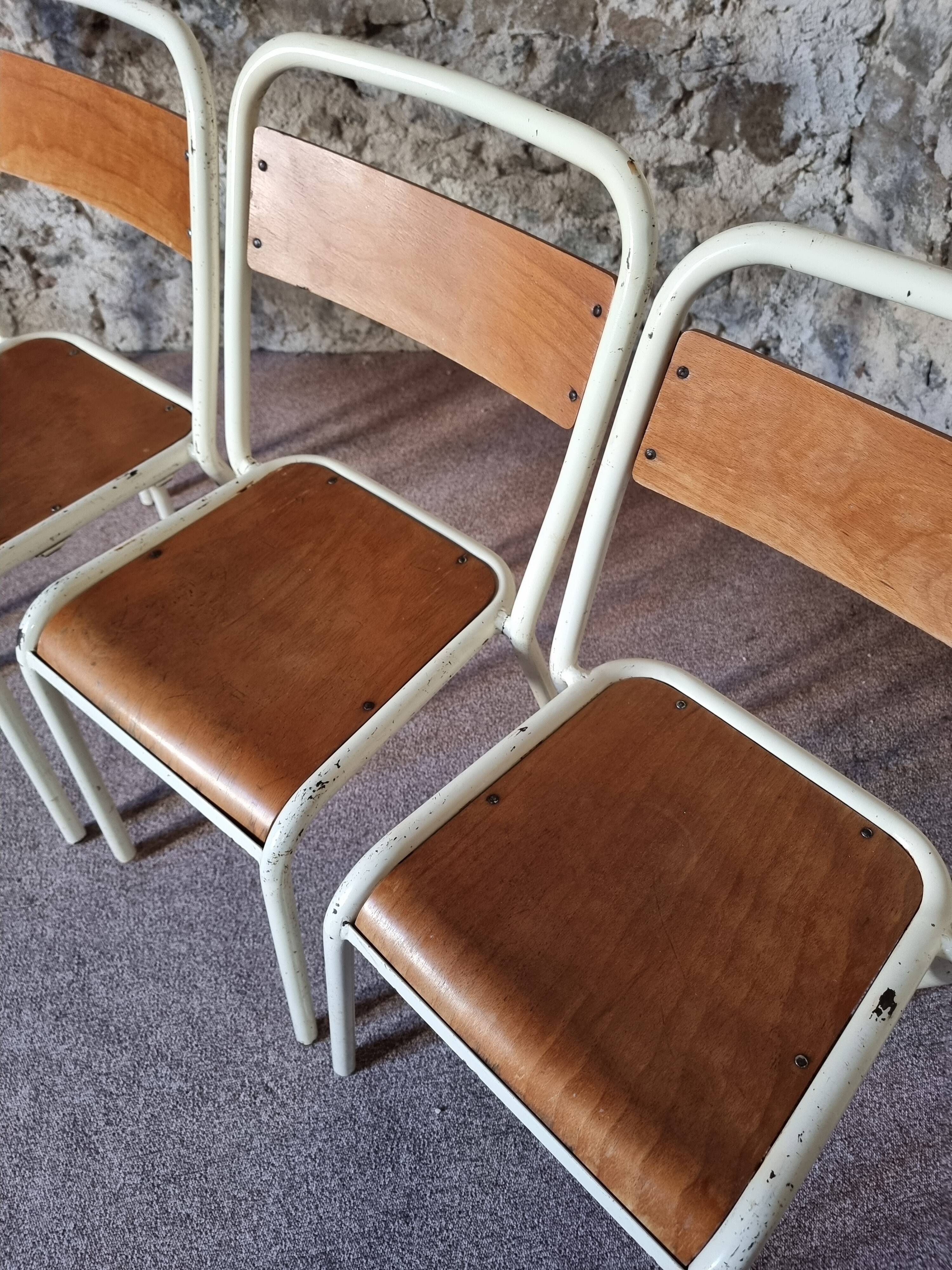 Set of 4 vintage French school chairs – Stackable chairs – 1920s