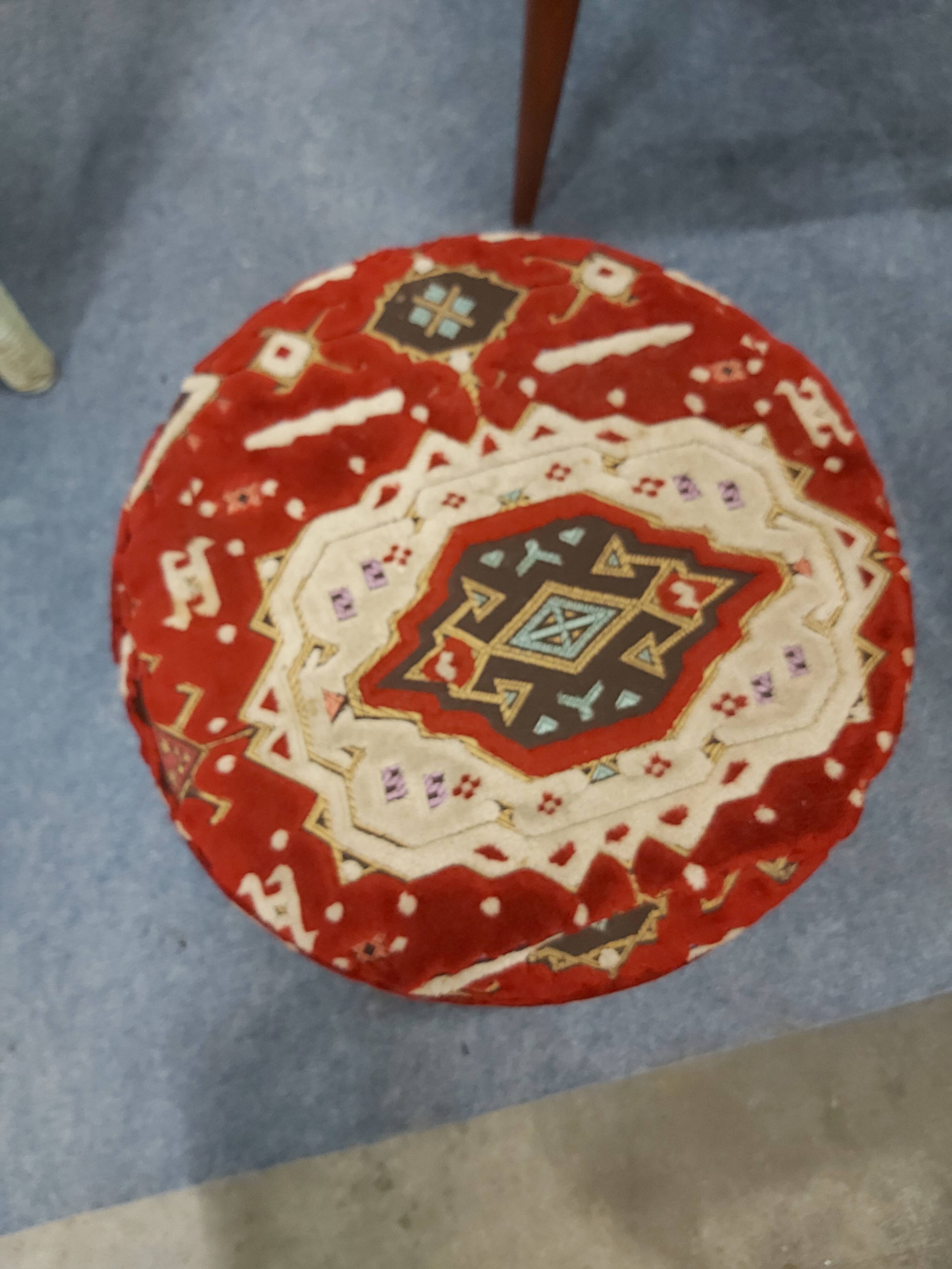Pouf oriental velours