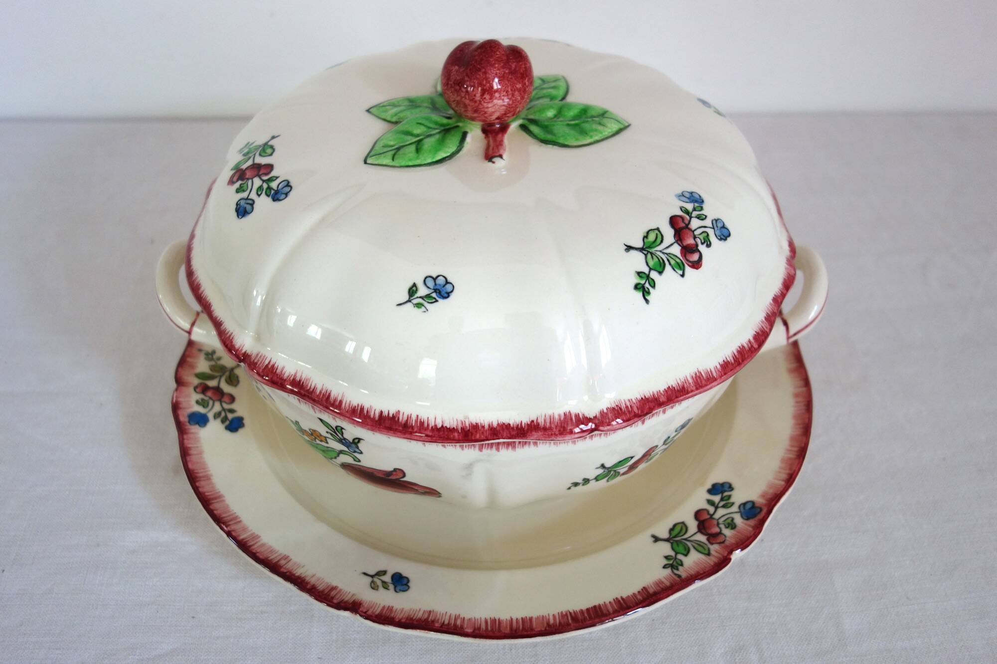 Gien Faïence modèle Lorraine grande soupière et plat