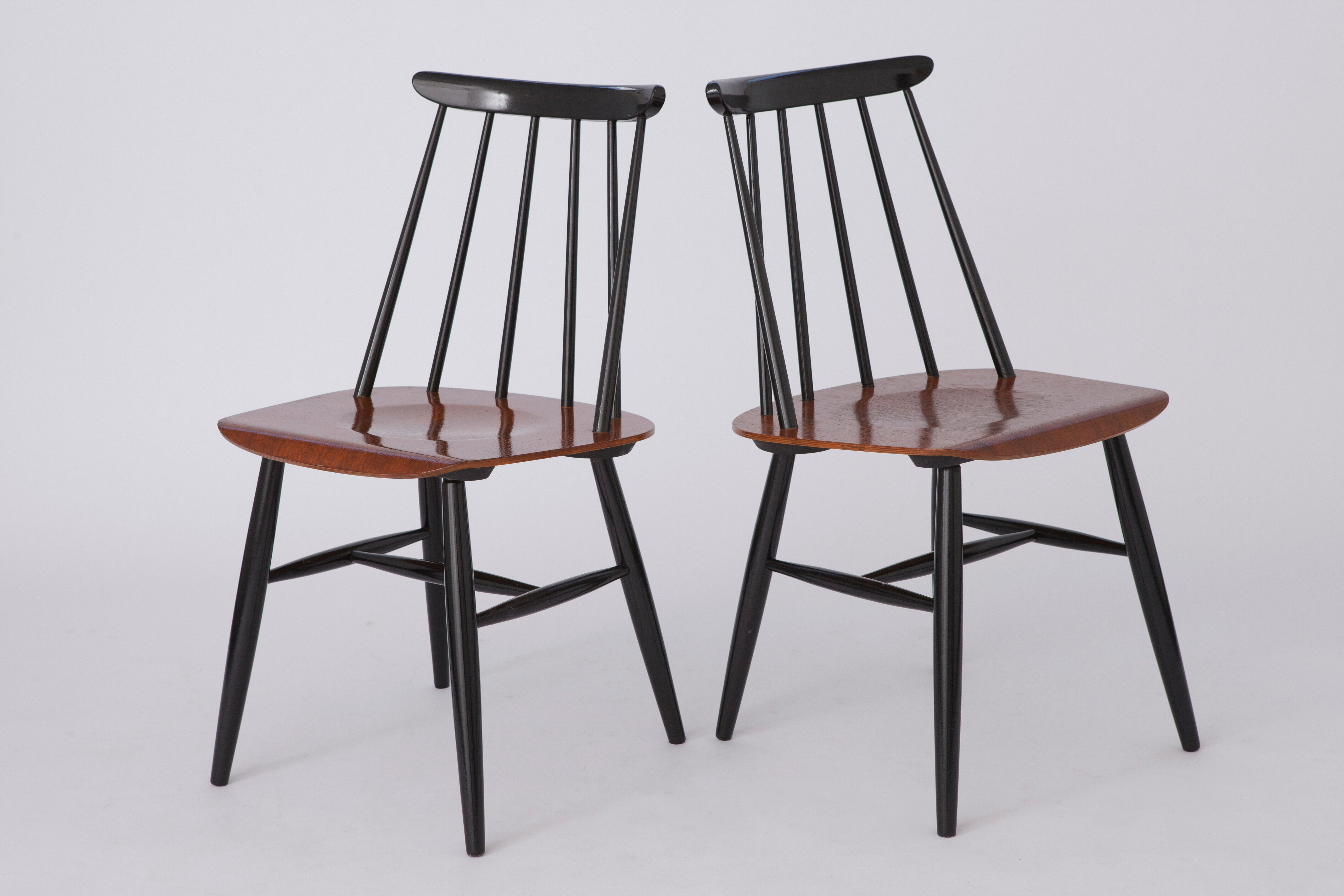 Pair Fanett chairs by Ilmari Tapiovaara 60/70