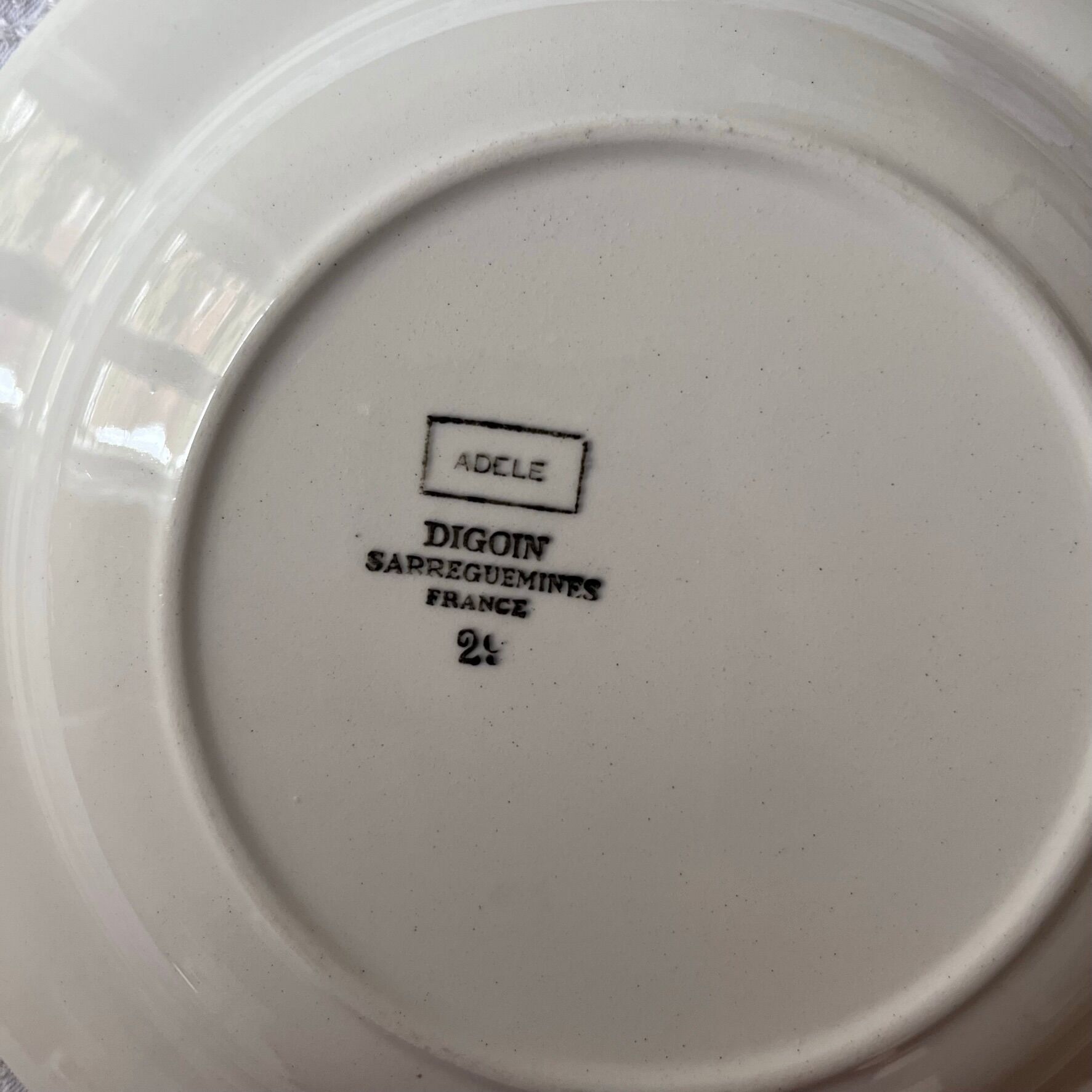 6 hollow plates in vintage earthenware by Digoin Sarreguemines - models Odile and Adèle