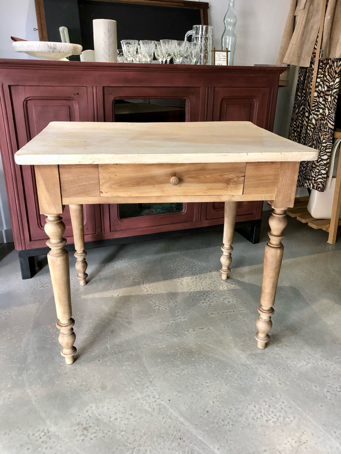 Table de toilette