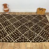 Traditional Berber rug dyed with walnut 240 x 150 cm