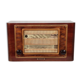 Vintage bluetooth radio: Pathé-Marconi Model 550 from 1951