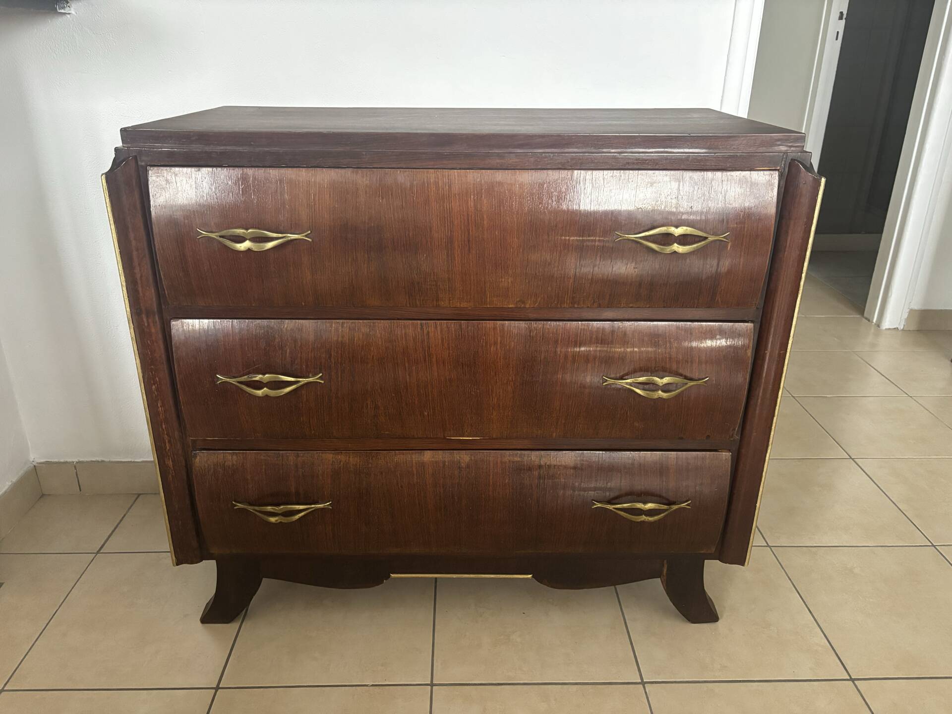 Art Deco chest of drawers