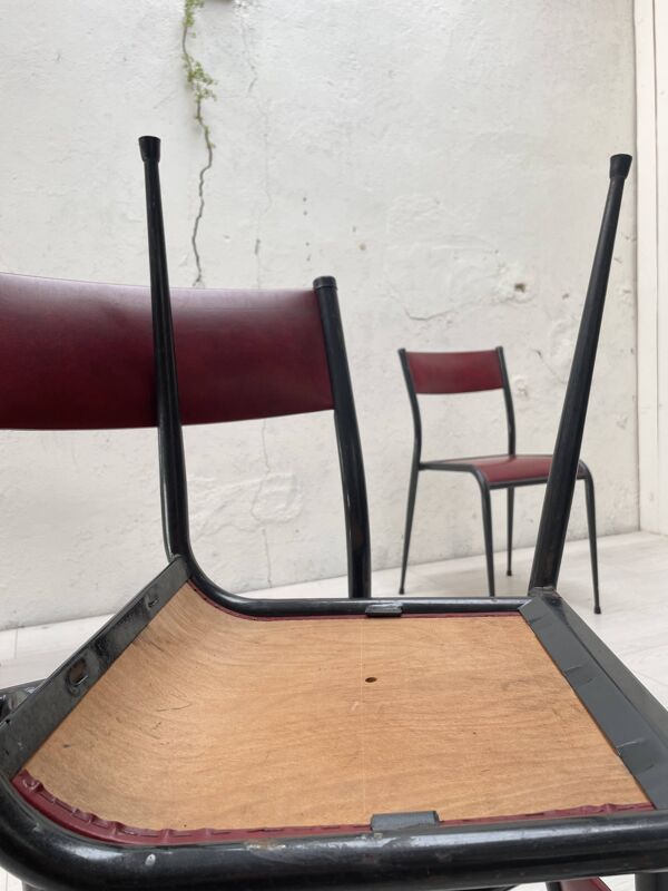 Suite de 4 chaises vintage Mullca 510.